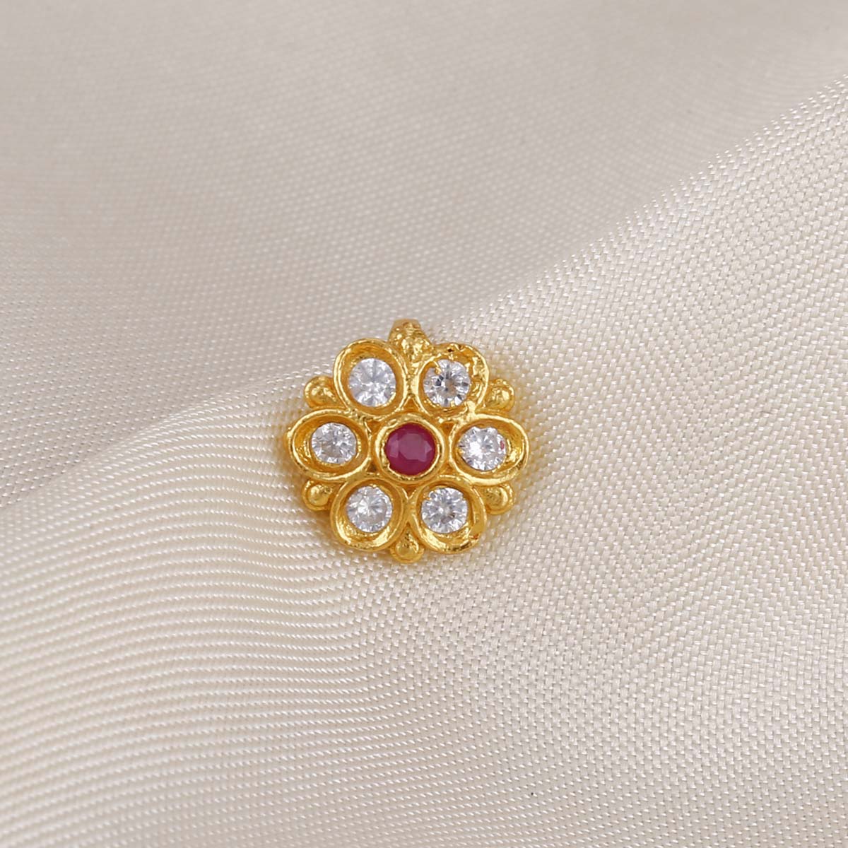 Buy Yalika Nose Pin Gold Plated Silver Nosepin Online – The