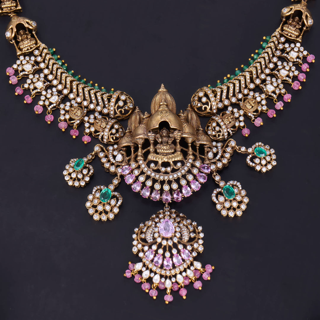 Grandeur Victorian Short Necklace Set