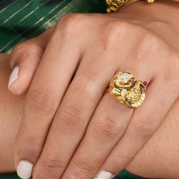 Mangalya Nagas Ring