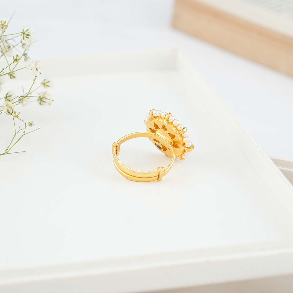 Roman Yellow sapphire (Pukhraj) gold ring – Kundaligems.com
