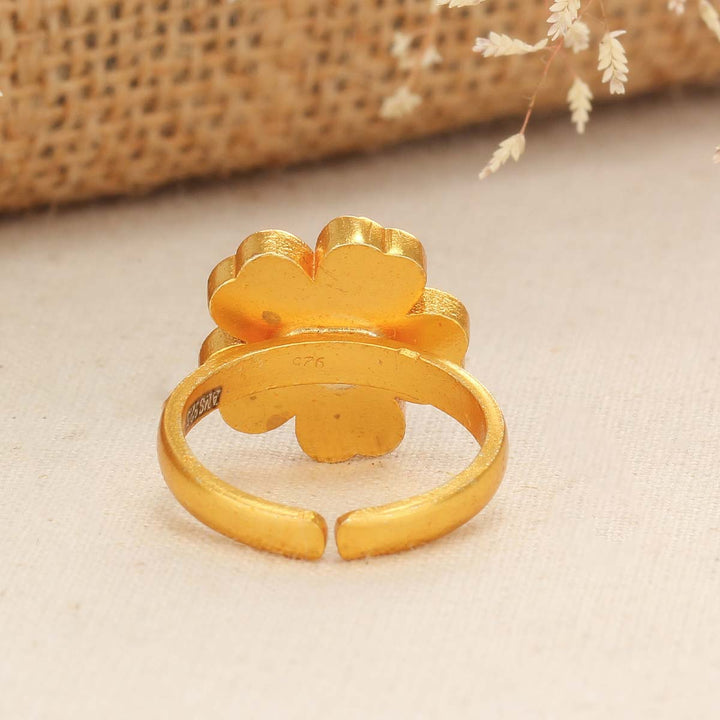 Vargavi Kundan Ring