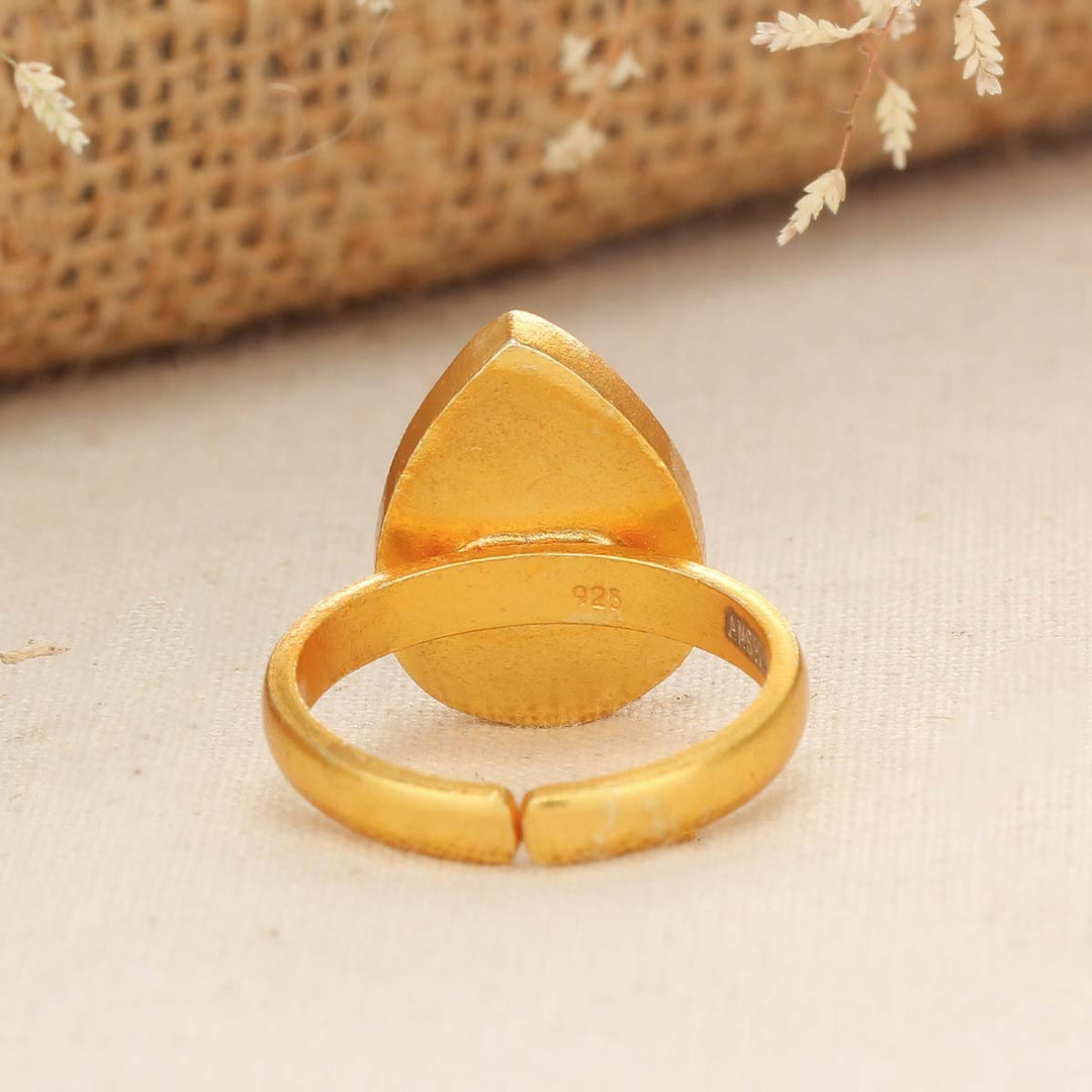 Aanvi Kundan Ring