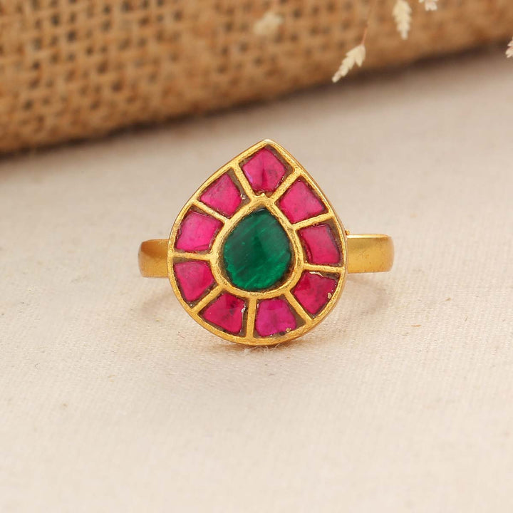 Jayla Kundan Ring