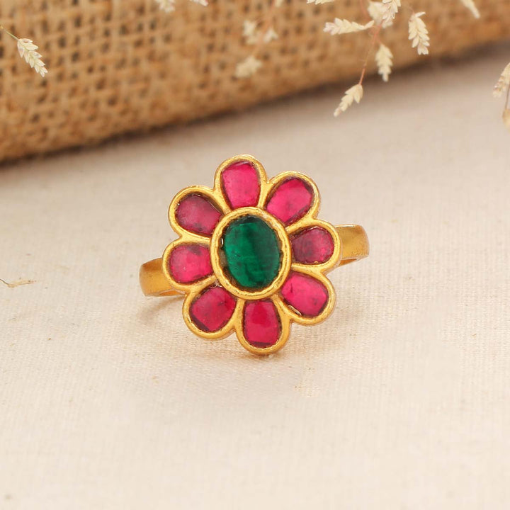 Ruba Kundan Ring