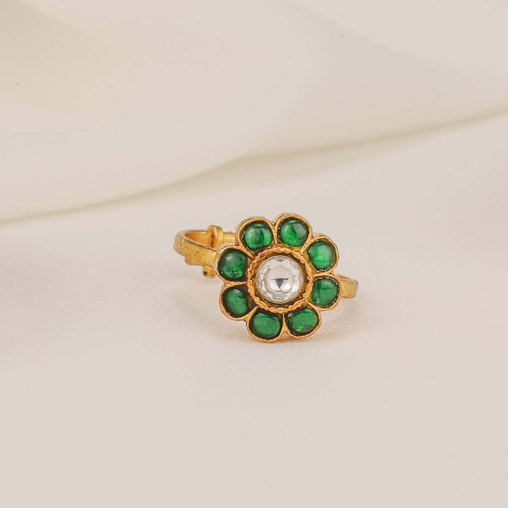 Vespera Kundan Ring