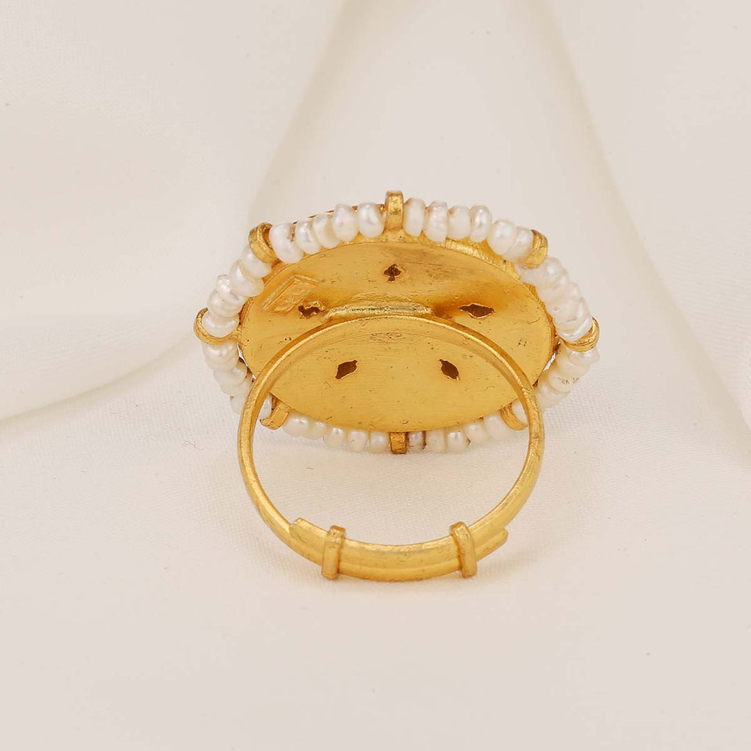 Grandeur Kundan Ring