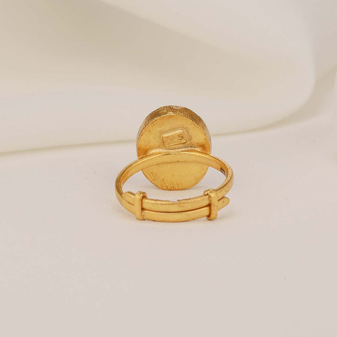 Delicate Kundan Ring