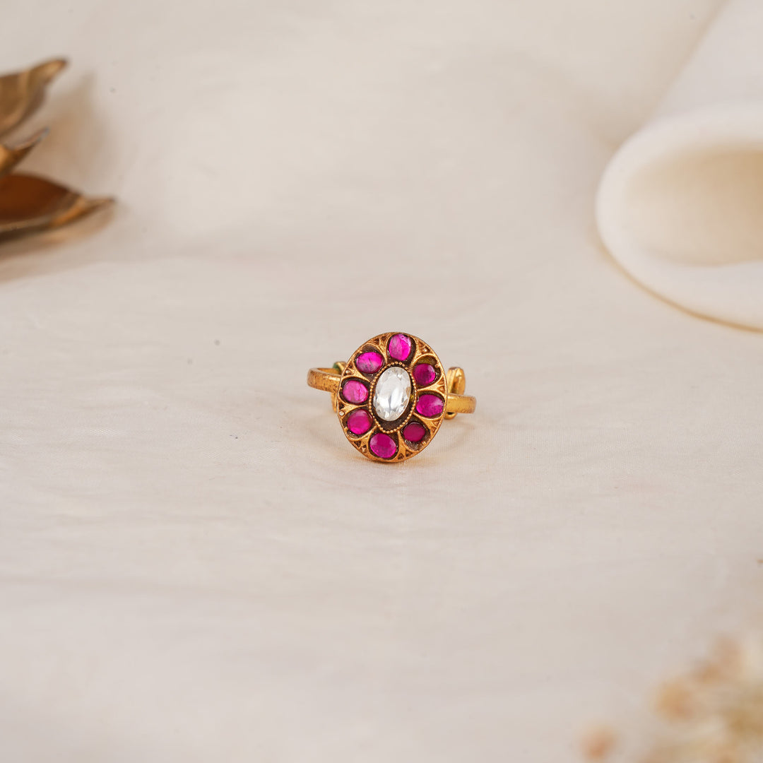 Delicate Kundan Ring