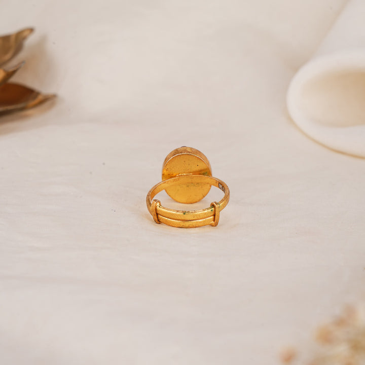 Delicate Kundan Ring