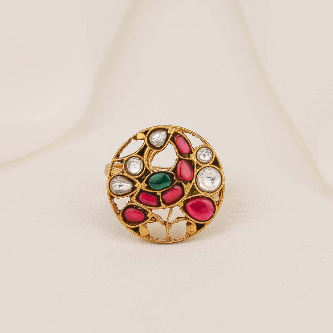 Ferunikha Kundan Ring