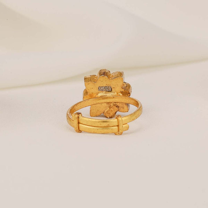 Nerina Kundan Ring