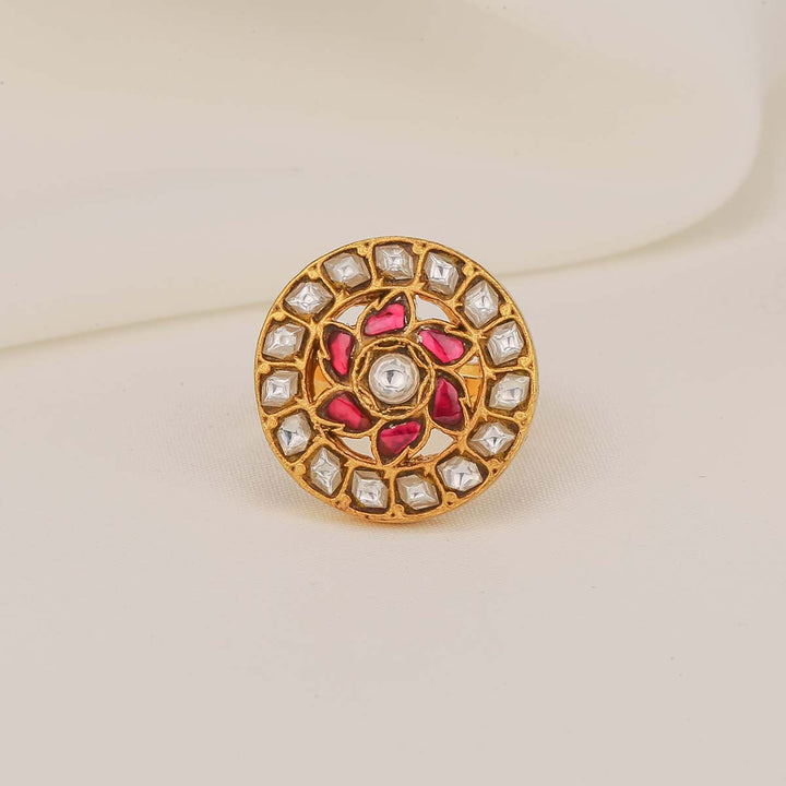 Yazhini Kundan Ring