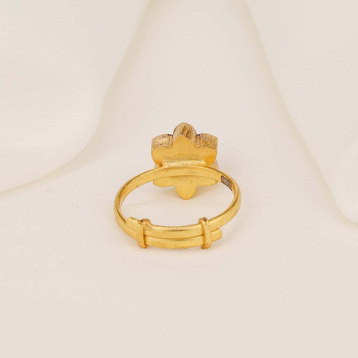 Tanushalekha Kundan Ring