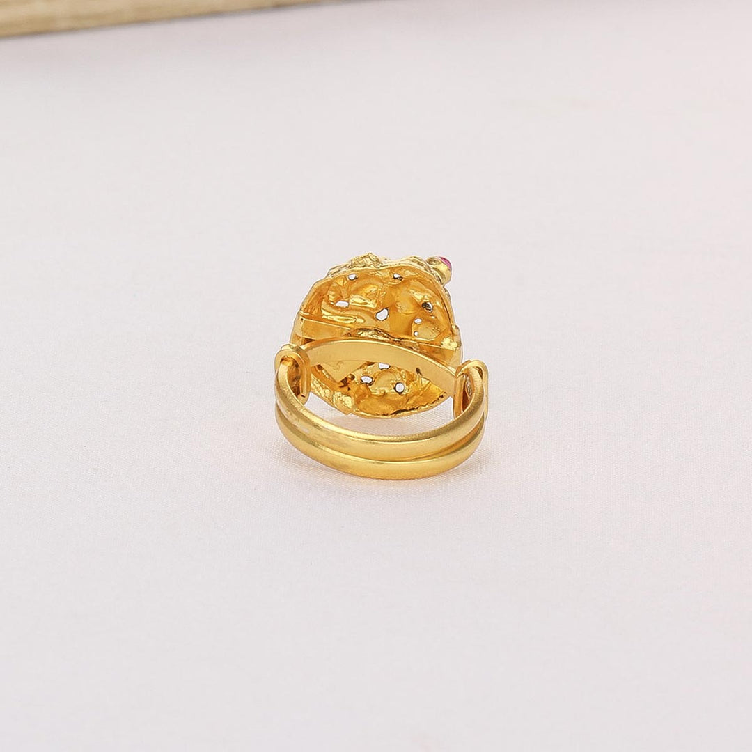 Elegance Nagas Ring