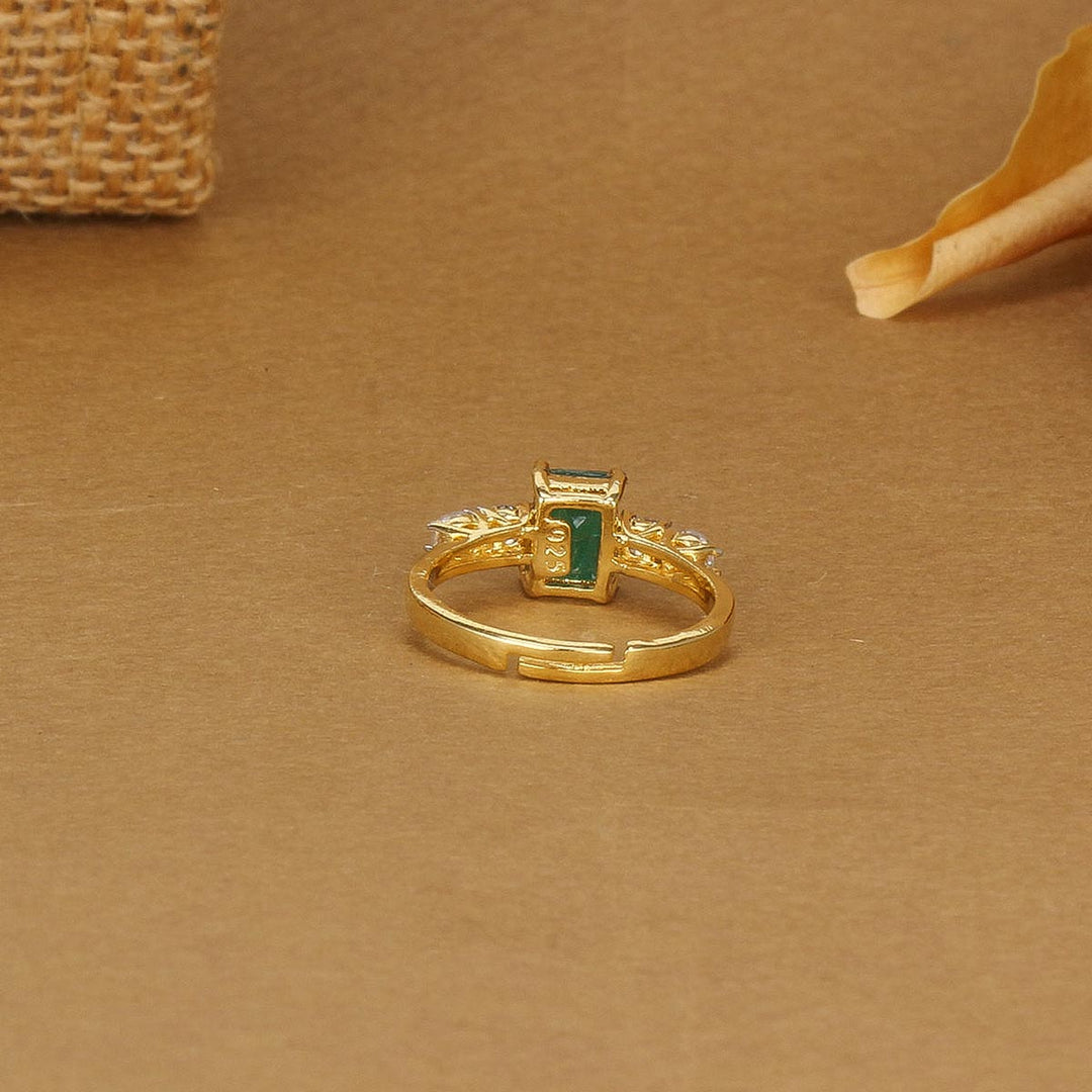 Glitz Diamond Design Ring