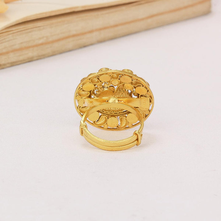 Lisa Kundan Ring