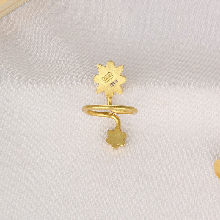 Nithira Kundan Ring