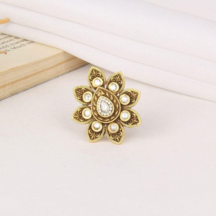 Arshika Nagas Ring