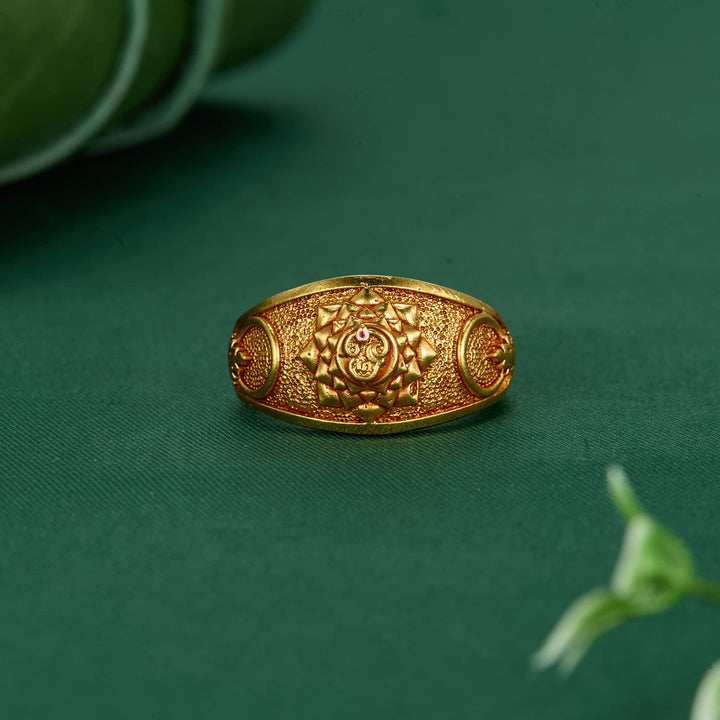 Stunning Look Men's Ring