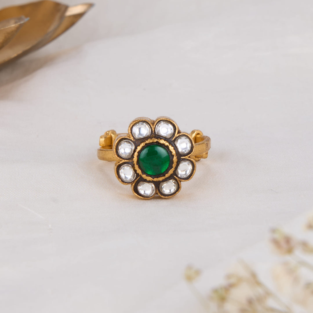 Bhavya Kundan Ring