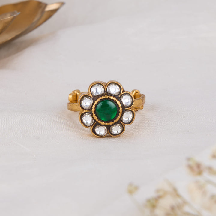 Bhavya Kundan Ring