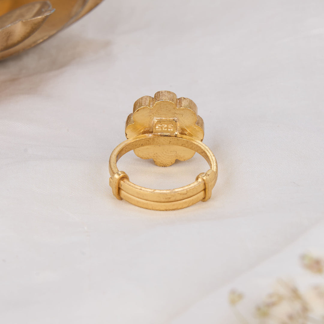 Devanshi Kundan Ring