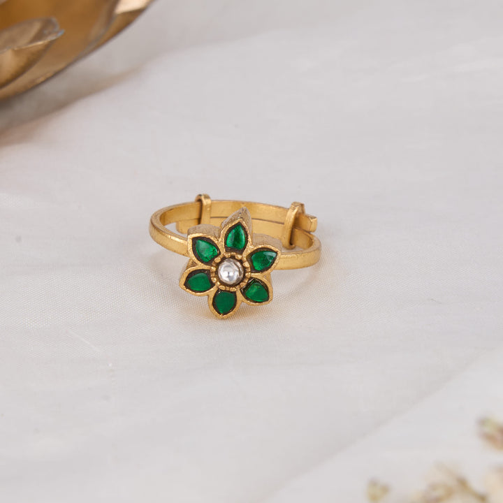 Doyel Kundan Ring