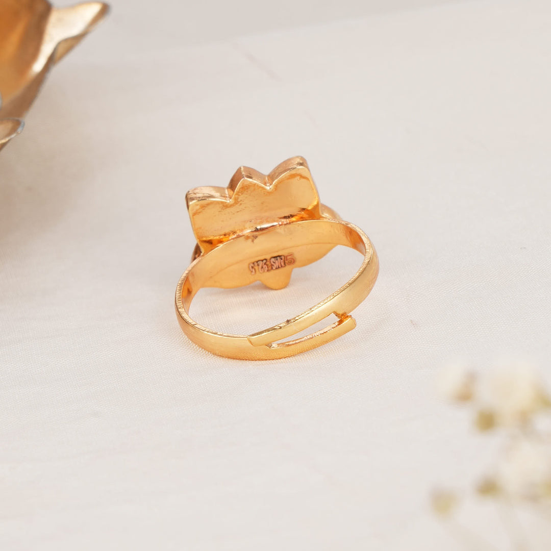 Vireesha Kundan Ring
