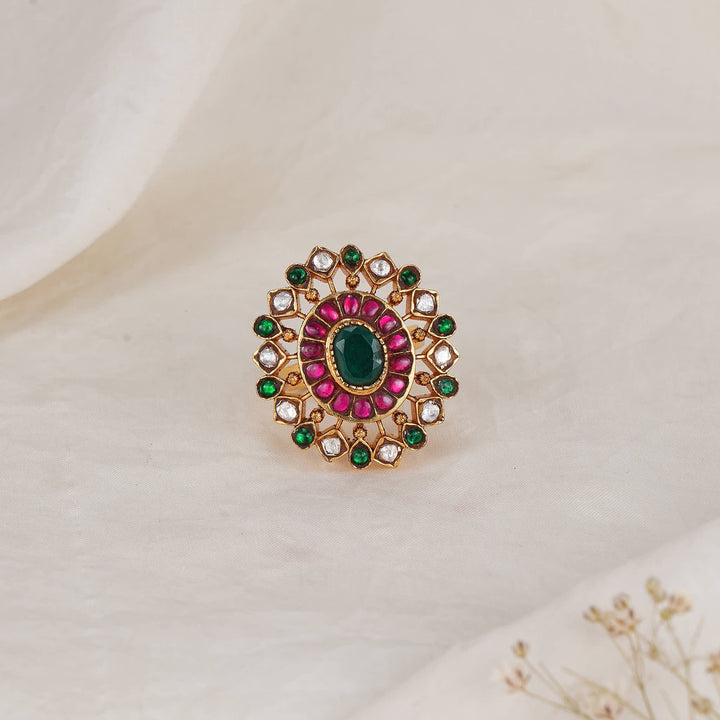 Glittering Kundan Ring