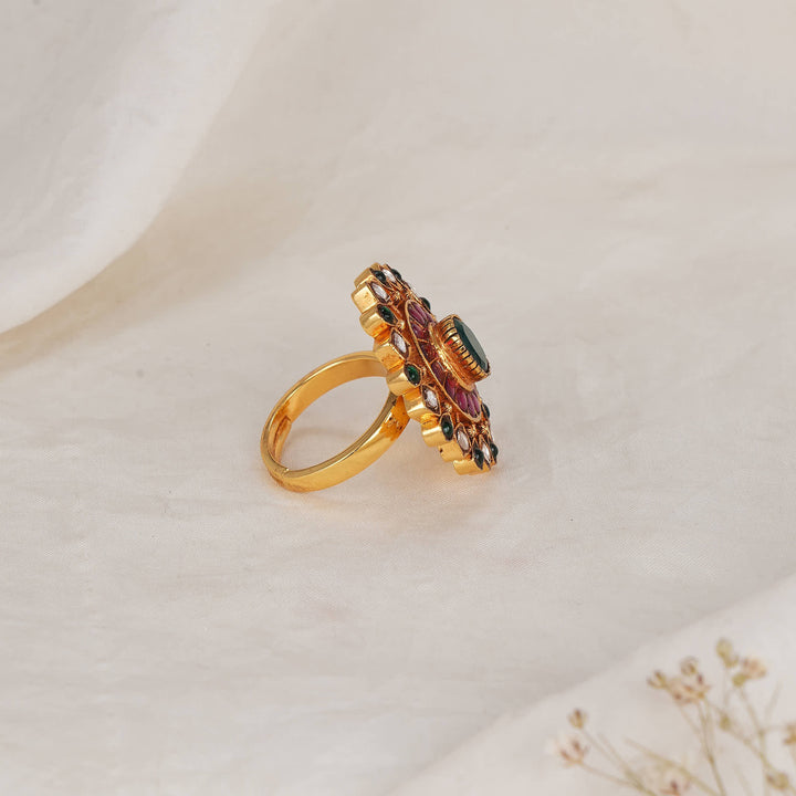 Glittering Kundan Ring