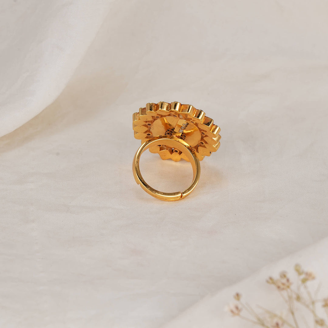 Glittering Kundan Ring