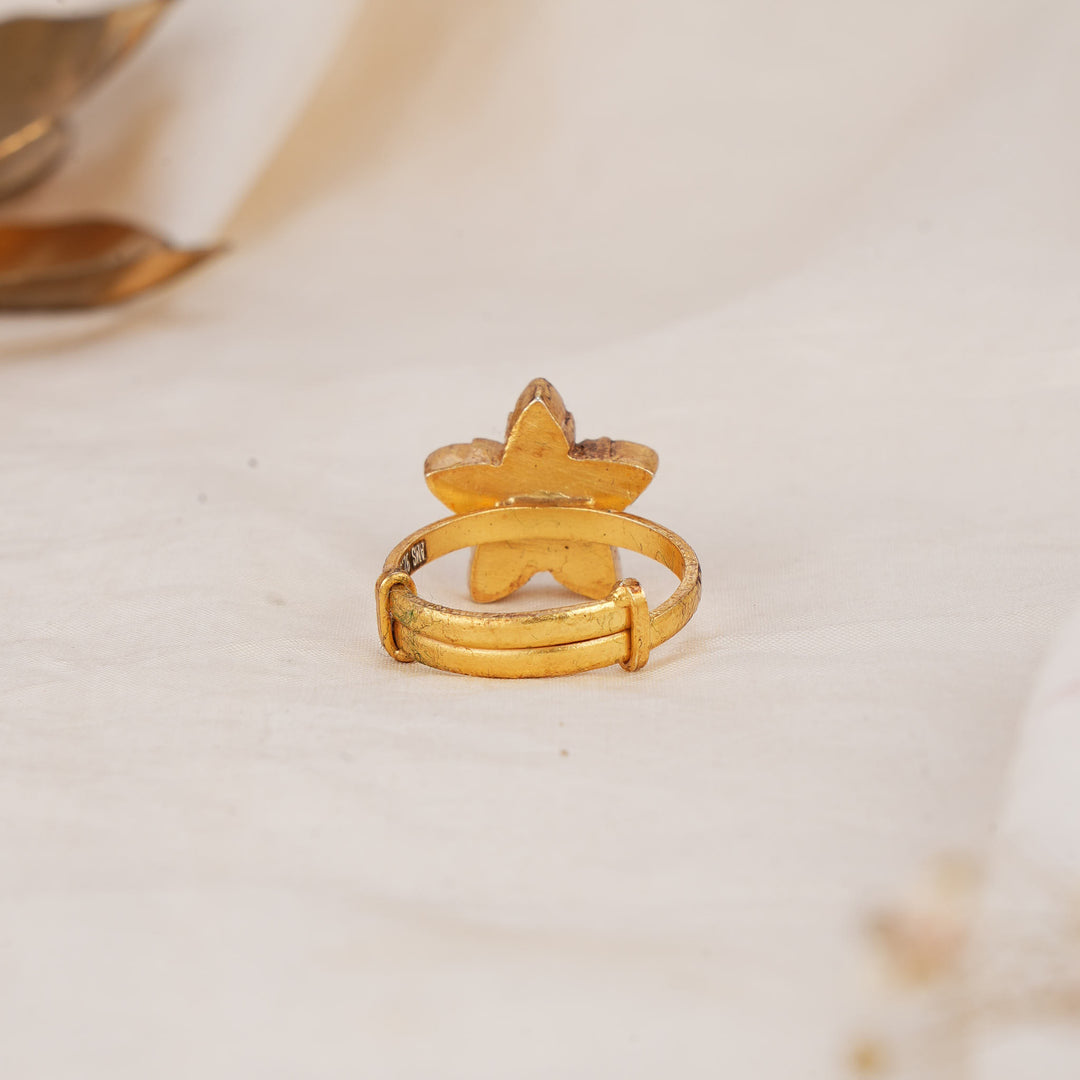Pranitha Kundan Ring