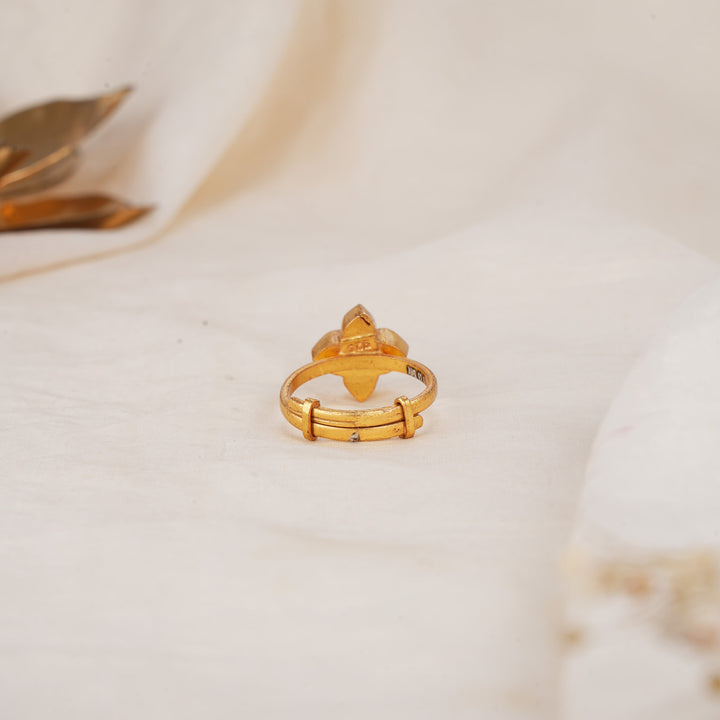 Shinning Kundan Ring