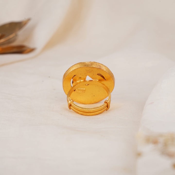 Ruhvikaa Kundan Ring