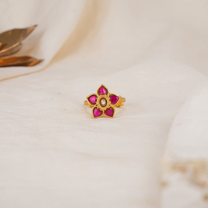 Cute Floral Kundan Ring