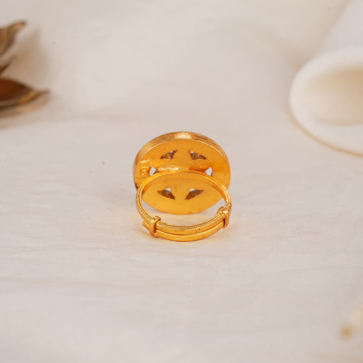 Catchy Kundan Ring