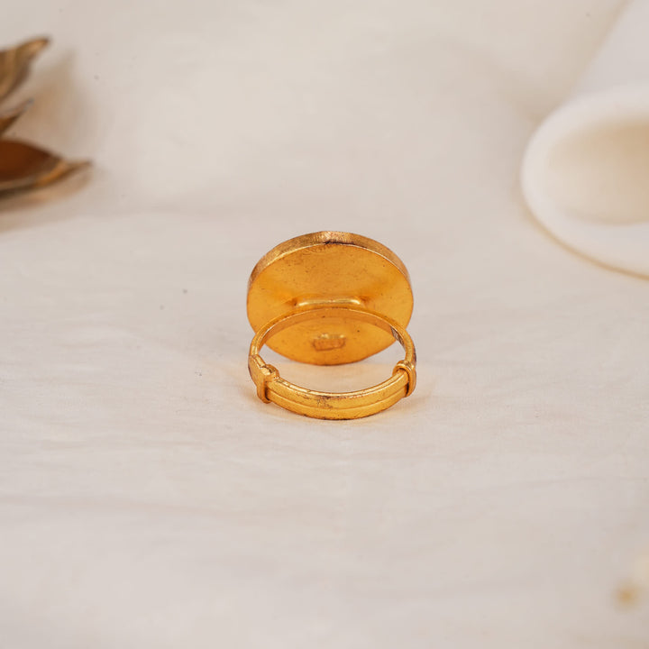 Aurena Kundan Ring
