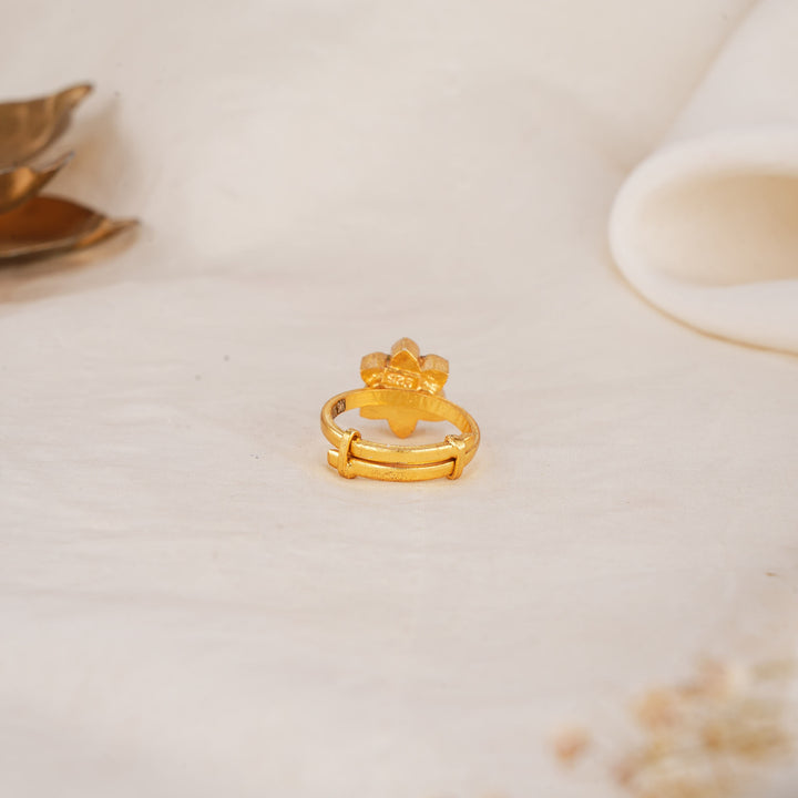 Star Floral Kundan Ring