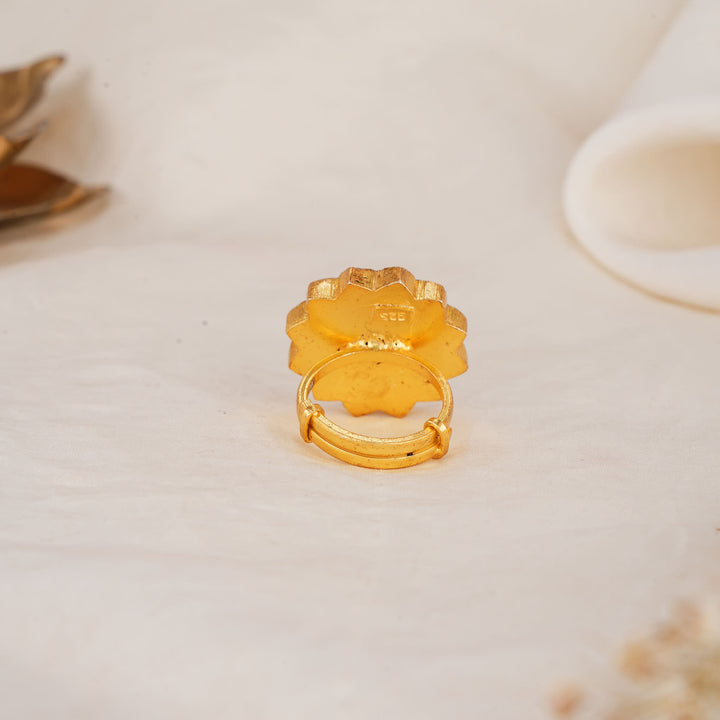 Zinthara Kundan Ring