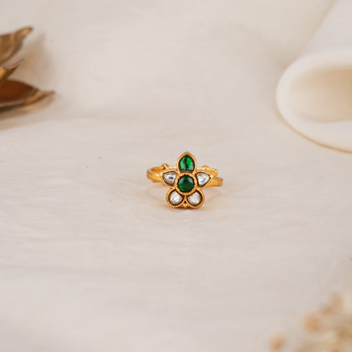 Glimmering Kundan Ring