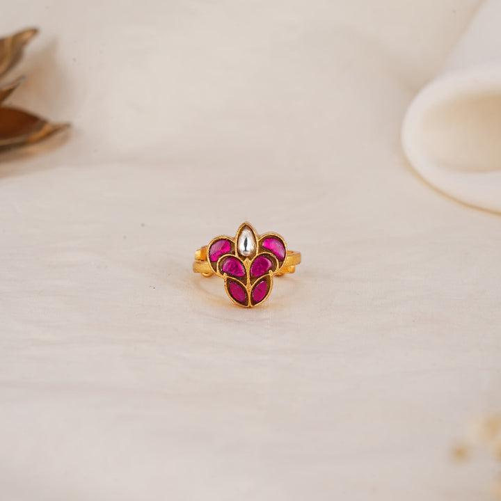 Hesita Kundan Ring