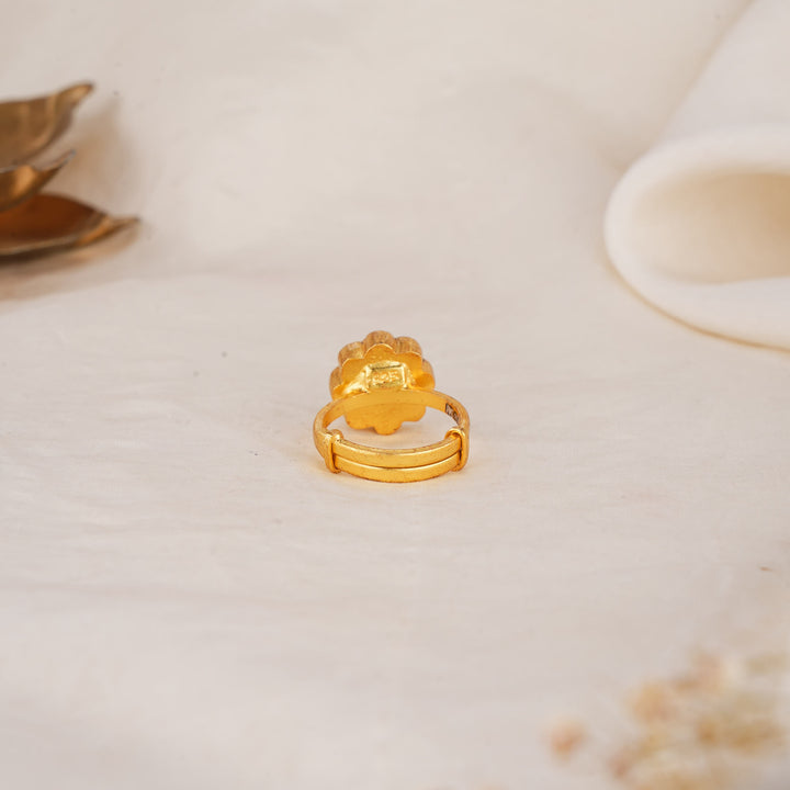 Splendid Kundan Ring