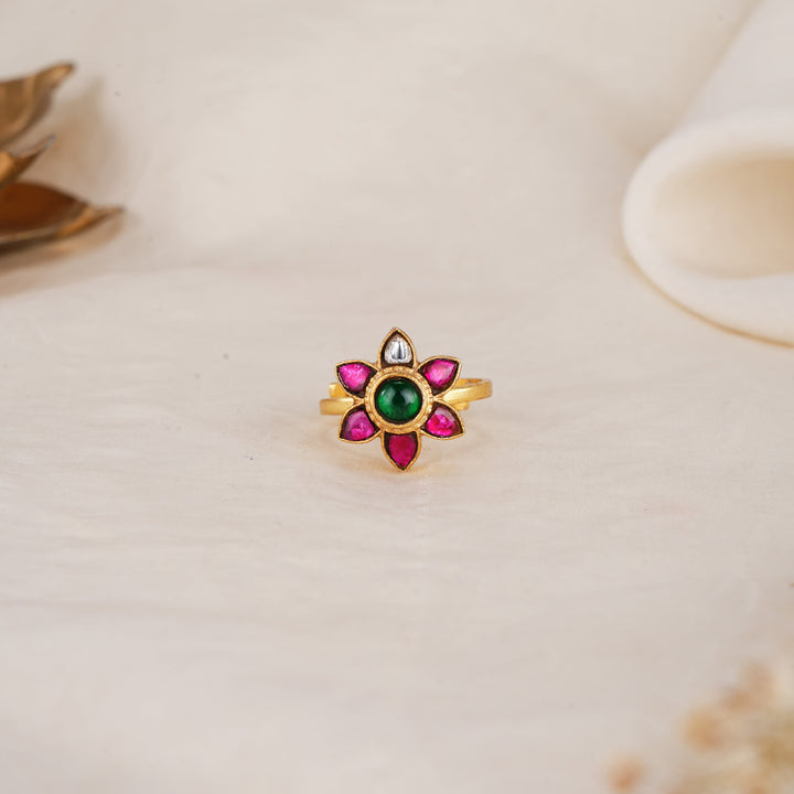 Stunning Kundan Ring