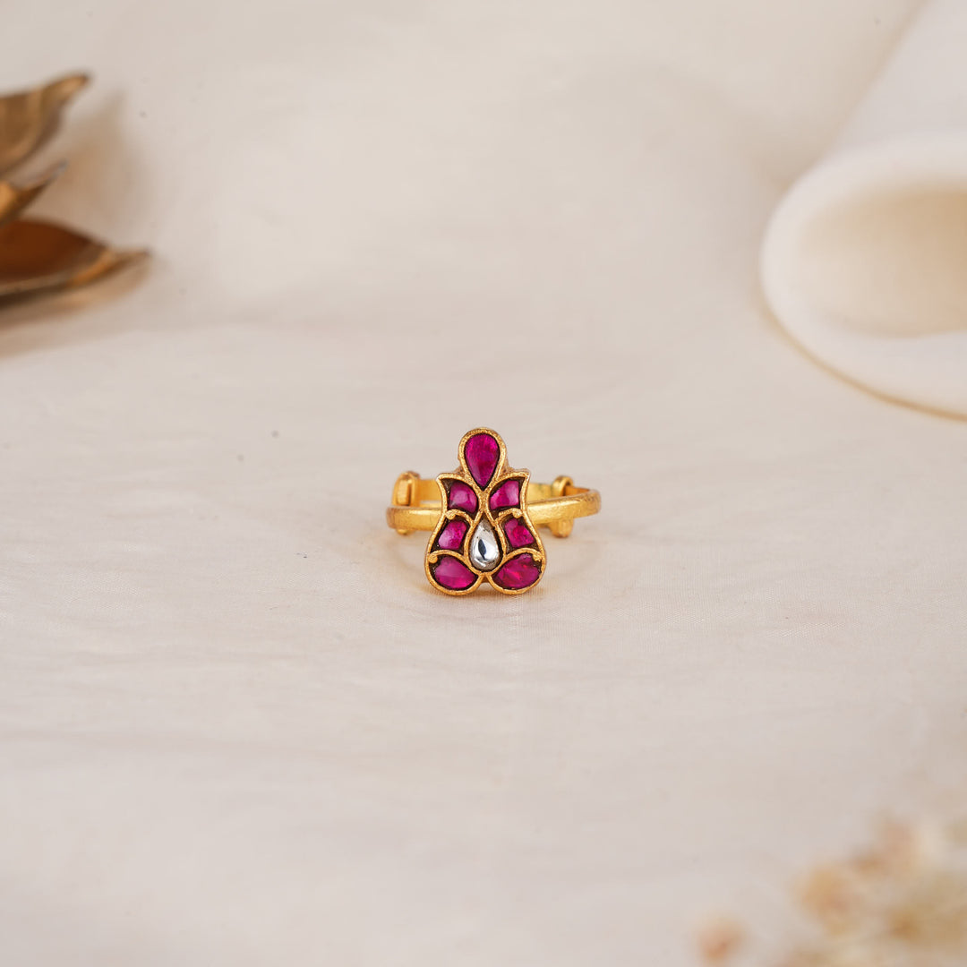Little Charm Kundan Ring
