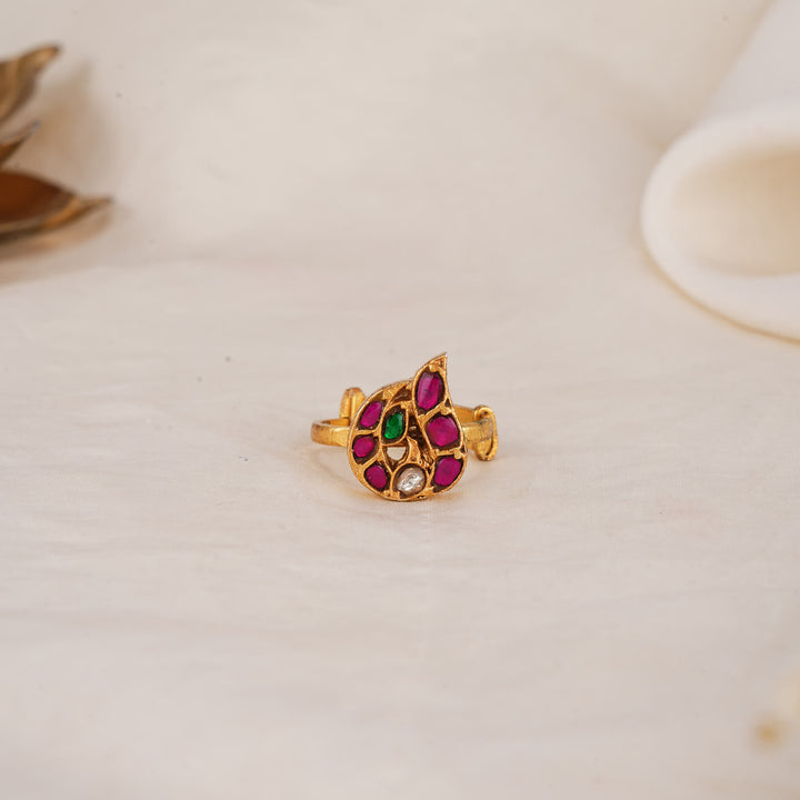 Unisha Kundan Ring