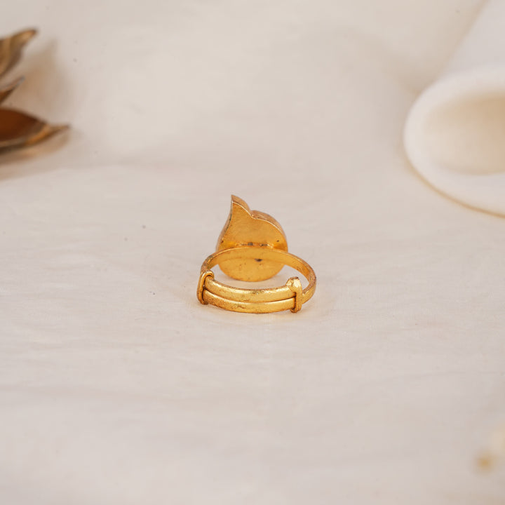 Unisha Kundan Ring