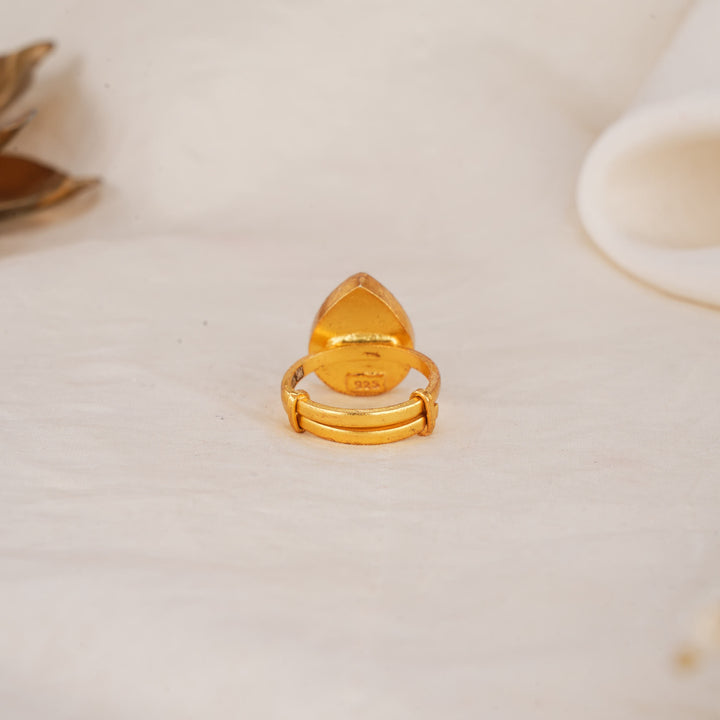 Vinthikaa Kundan Ring