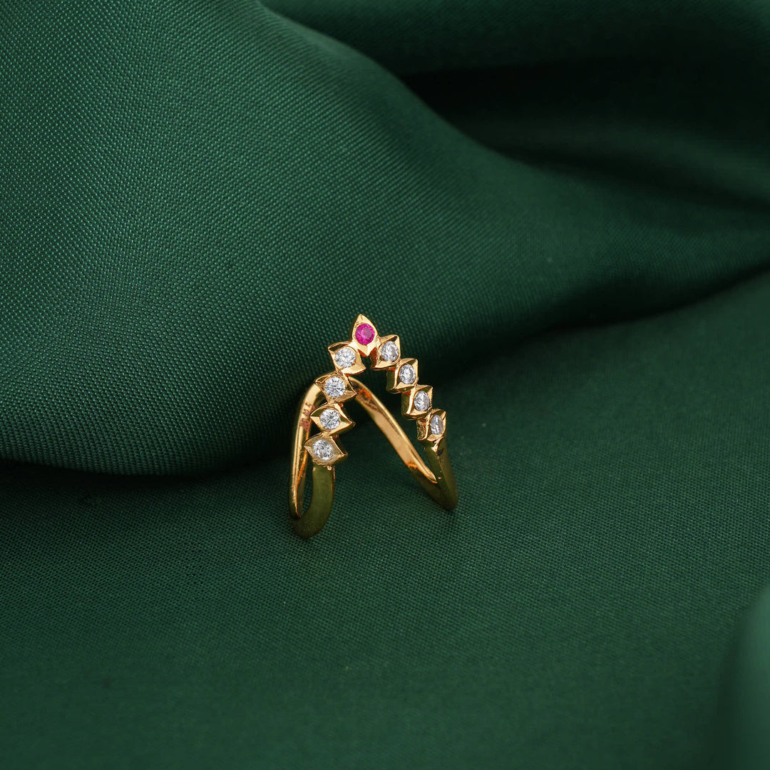 Gorgeous Vanki Style Ring