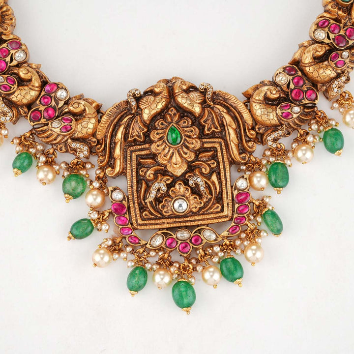 Amazing Kundan Short Necklace