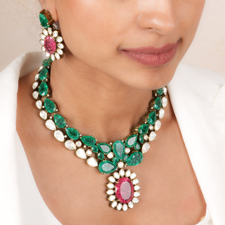 Sparkling Short Necklace Set